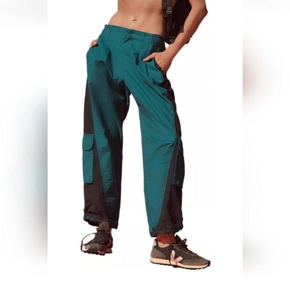 Free People Mesmerize Me Colorblock Pants size small NWOT - Picture 2 of 3